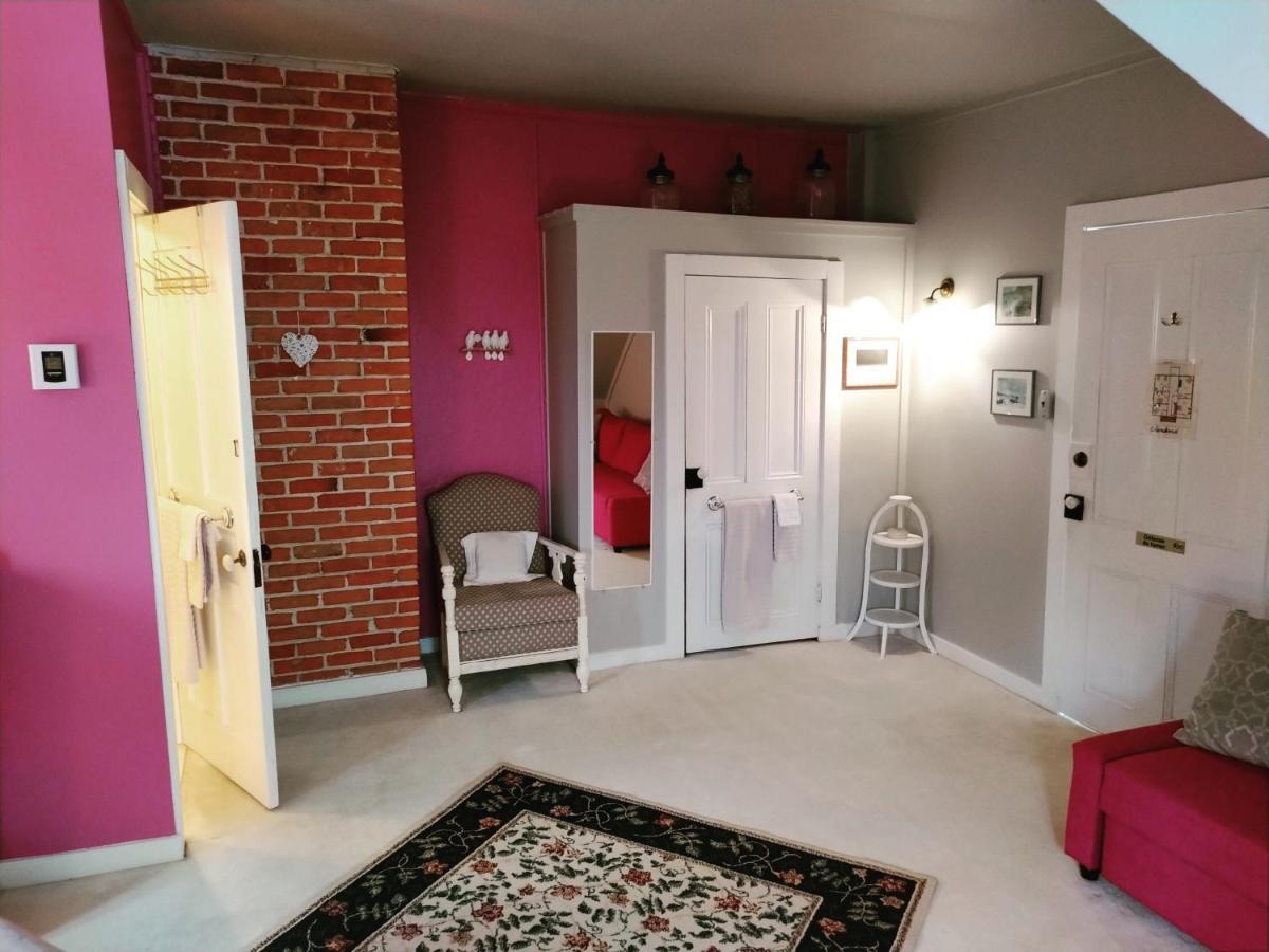 La Châtelaine 2*