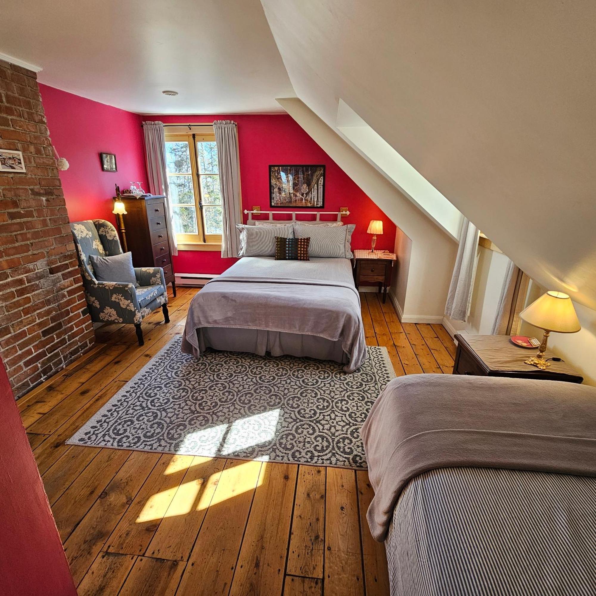 La Chatelaine Inn
